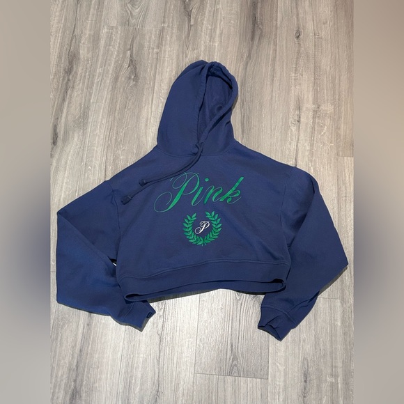 ❥𝒱𝒮 𝐏𝐈𝐍𝐊: Everyday Fleece Cropped Hoodie - Navy - Picture 6 of 9